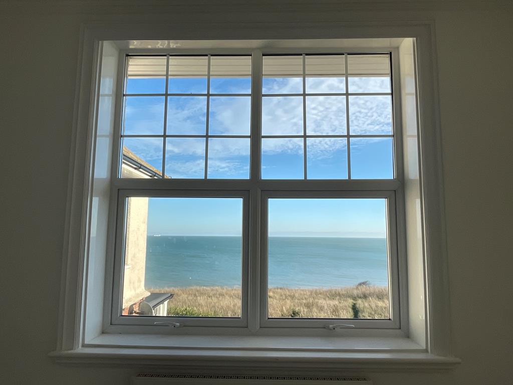 Lot: 8 - SEAFRONT FLAT ON EXCLUSIVE DEVELOPMENT - Bedroom view of sea